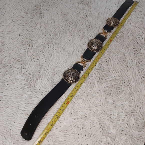 One+One black belt with gold tone conchos - Picture 6 of 6